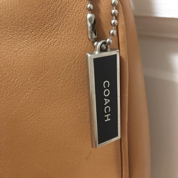 Authentic Coach shoulder bag - Picture 2 of 4